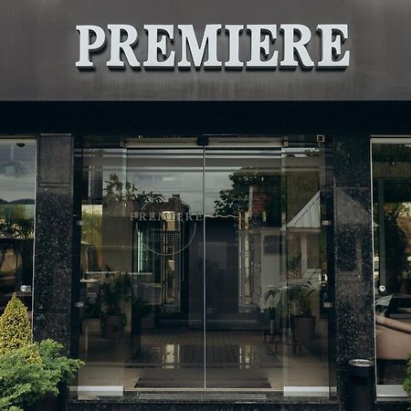 Premiere Hotel Chust Exteriér fotografie